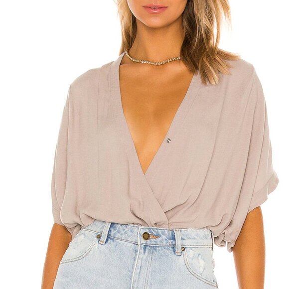 Bobi Beach crepe top, Tan, Med - Picture 4 of 12